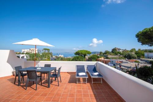 La Baia Blu - Ischia - Spiaggia di Cartaromana
