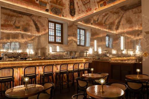 Palazzo Talìa - Small Luxury Hotels of the World - image 10
