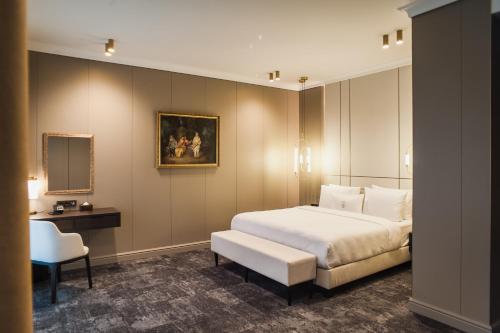 1 queen bed