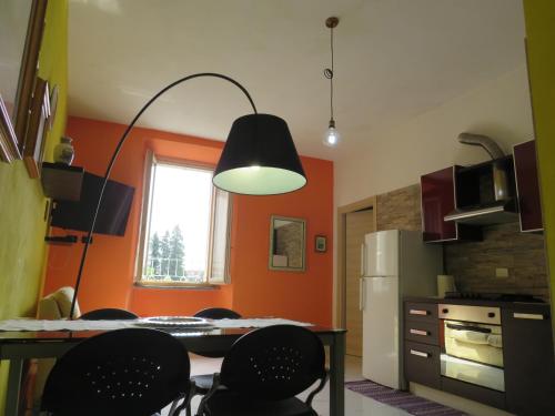 virtuve, Appartamento tra Milano e Como in Caronno Pertusella