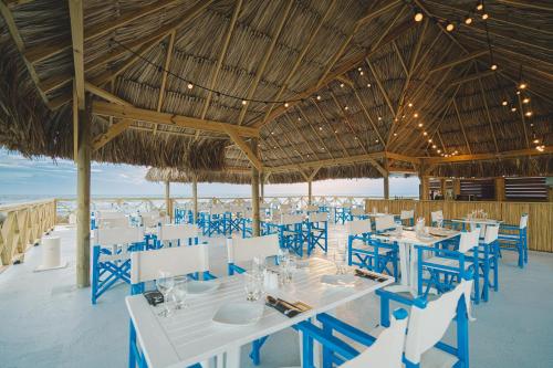 餐廳, The Rif at Mangrove Beach Corendon Curacao All-Inclusive, Curio by Hilton in 威廉斯塔德