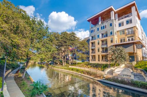 ทัศนียภาพภายนอกโรงแรม, San Antonio Fiesta Condo on Riverwalk wKing Ste near พิพิธภัณฑ์ศิลปะซานแอนโตนิโอ