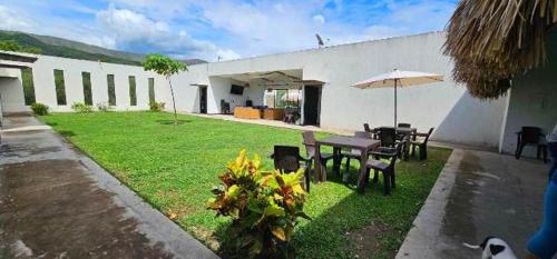 Casa de campo ICARO Tocaima