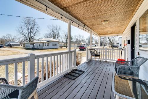 Pet-Friendly Home with Fenced Yard Cozy in Casey in คาซีย์ (อิลลินอยส์)