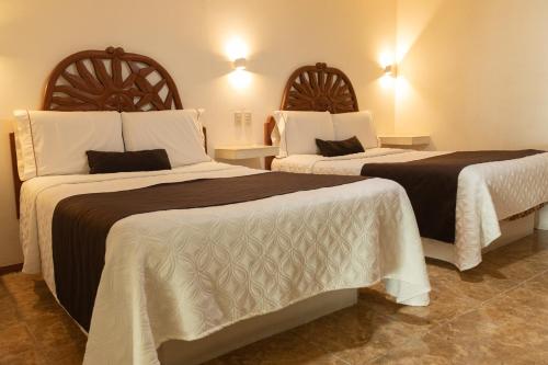 Hotel Royal Puebla Room Type - Twin Room
