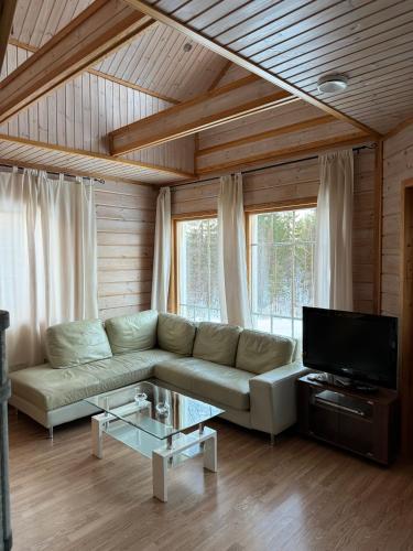 Tiiringolf Cottages - image 14