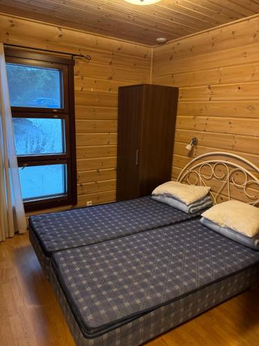 Tiiringolf Cottages - image 12