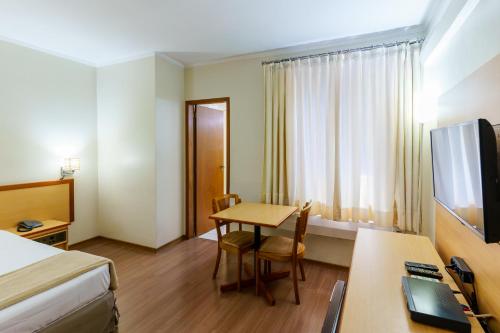 Hotel Augusta Boulevard - image 5