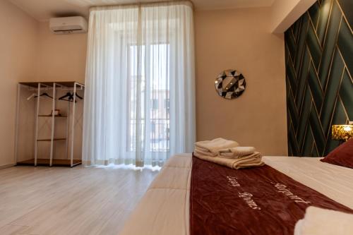 Airport Luxury Rooms - Tap to explore photos