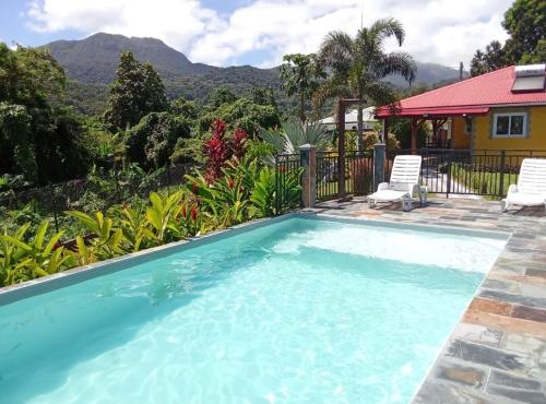 Location villa et piscine privé (Location villa et piscine prive) in Capesterre-Belle-Eau