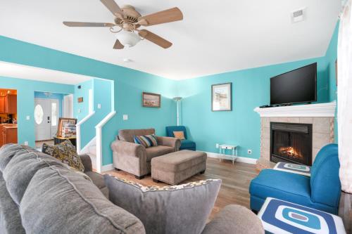 Twins at Bay - Modern luxuries in town! in Cape Charles