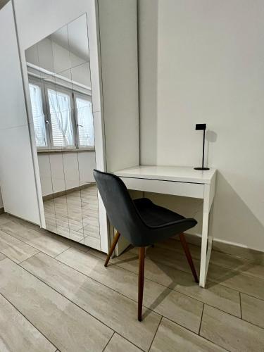 Elegant & Spacious 2BR 2BA Unit with Private Patio