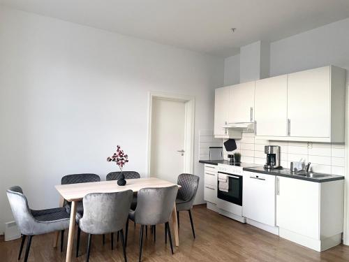 Super spacious apt by river, Осло (фото 6)