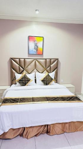 نيو سويت للشقق المخدومة 4 in As Suwaidi Al Gharabi