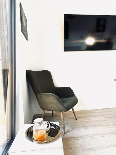 Dom Kacprowy - Brzegi Lasu - dwa apartamenty na wyłączność z ogrodem