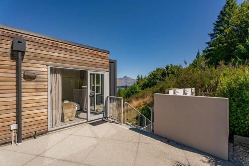 Vista exterior, Mesmerising Lake Views- 3 Bedroom Home Frankton in Frankton