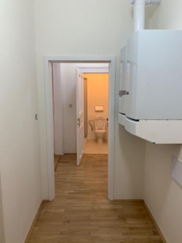 One-Bedroom Apartment with City View image 4