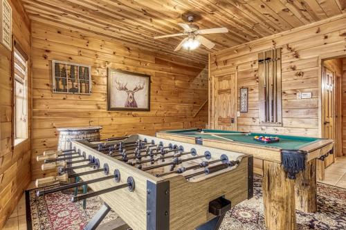 Moonshine Memories Breathtaking Mtn Views Hot Tub WIFI 560 FREE tickets each paid day! - image 7