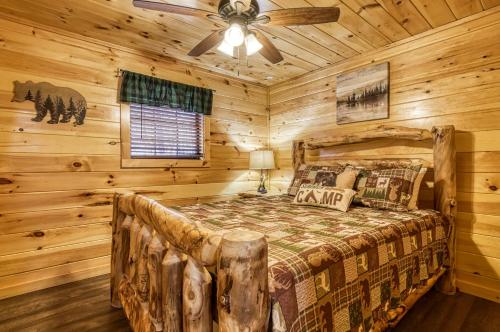 Hidden Haven Hot Tub FREE Attraction tickets for each paid day Hot Tub Game Room WIFI!!! - image 6