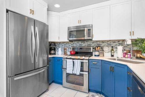 Prime Location Home with Hot Tub l Midtown Prime Location Home with Hot Tub l Midtown