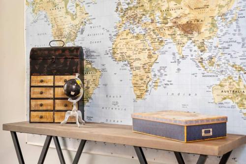 Prime Location Home with Hot Tub l Midtown Prime Location Home with Hot Tub l Midtown