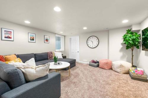 Prime Location Home with Hot Tub l Midtown Prime Location Home with Hot Tub l Midtown