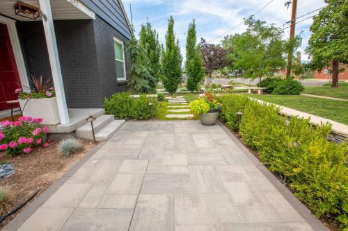 Prime Location Home with Hot Tub l Midtown Prime Location Home with Hot Tub l Midtown