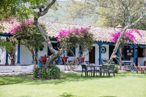 A környék, Hacienda San Francisco in Tumbabiro