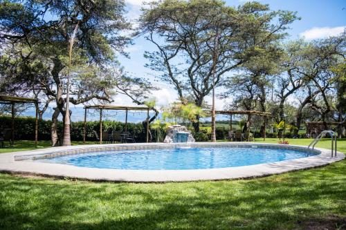 A környék, Hacienda San Francisco in Tumbabiro