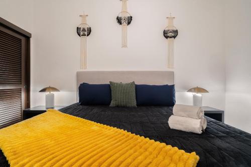 Soho House Private Patio Luxury 2BD Appartment - main image