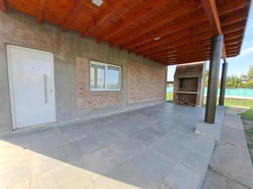 숙소 외관, Cabañas Las Mercedes (Cabanas Las Mercedes) in 비야 아베라스타인