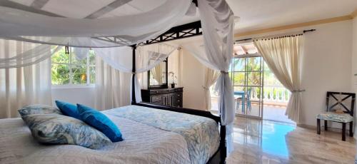 9th hole Villa in Guavaberry