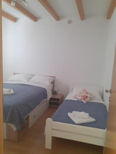 Two-Bedroom Apartment with Terrace image 5