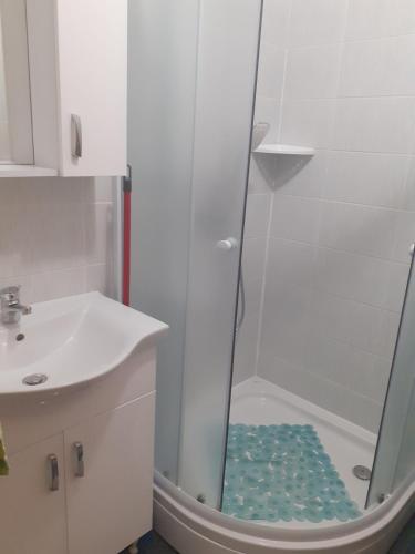 Two-Bedroom Apartment with Terrace image 4