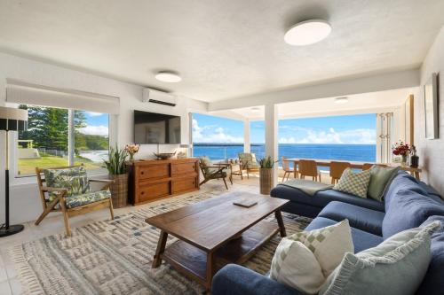 Three-Bedroom Apartment room in Luxe Oceanfront Apartment