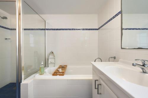 Three-Bedroom Apartment image 2
