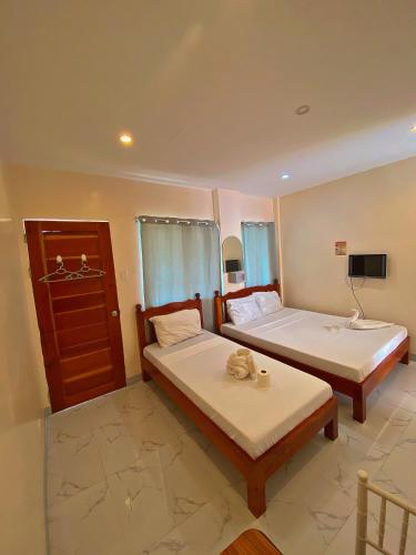 ELNORA DEL MAR TRAVELLERS INN