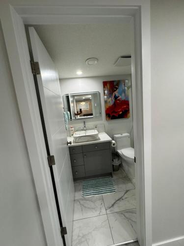One-Bedroom Apartment image 10