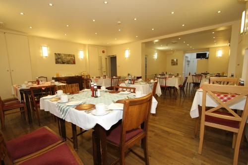 Ridgemount Hotel - image 13