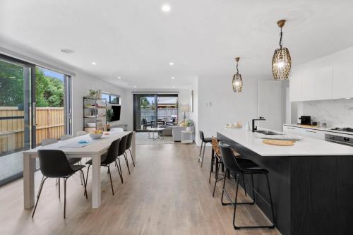 Adelphi Family Home Near Queenscliff Ferry 10 Min