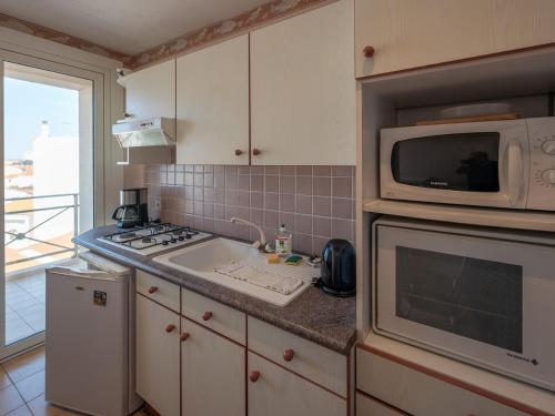 Apartment (5 Adults) image 1