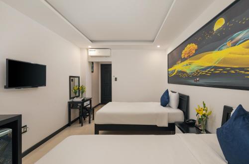 Superior Twin Room image 4