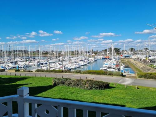 Appartement T2 pour 4 pers. avec terrasse, animaux admis et parking à Arzon - FR-1-775-6 - Location saisonnière - Arzon