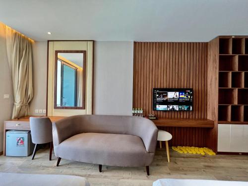 Family Room with Sea View image 9