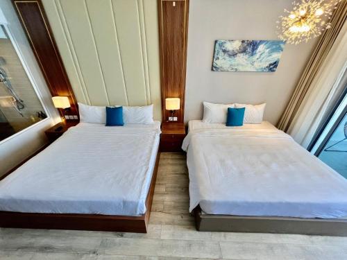 Family Room with Sea View image 6