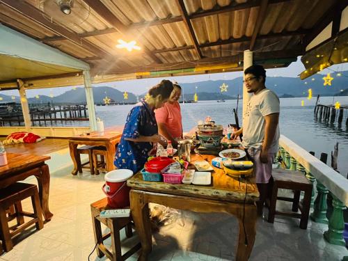 Aunt Taew Homestay in Salak Phet Bugten