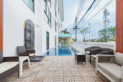 สระว่ายน้ำ, เดอ บลู ซี ราไวย์ (De Blue Sea Rawai ) in หาดราไวย์