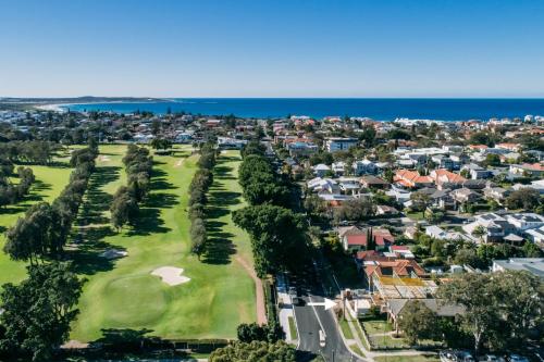 Golfpálya [saját], U1 - Quaint 1 Bedroom Unit, Wanda Beach in Cronulla