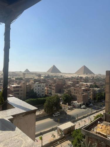 Radiant pyramids Inn, Il Cairo
