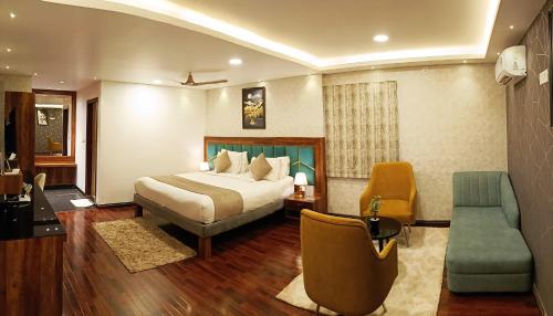 room detail thumbnail 0